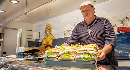 Wochenmarkt Fischbrötchen Hein Mück Fischhandel Dresden